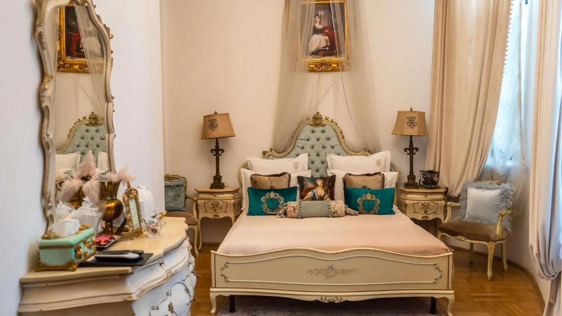 *****  Conacul Coroanei Luxury Boutique Hotel Bucarest Rumanía