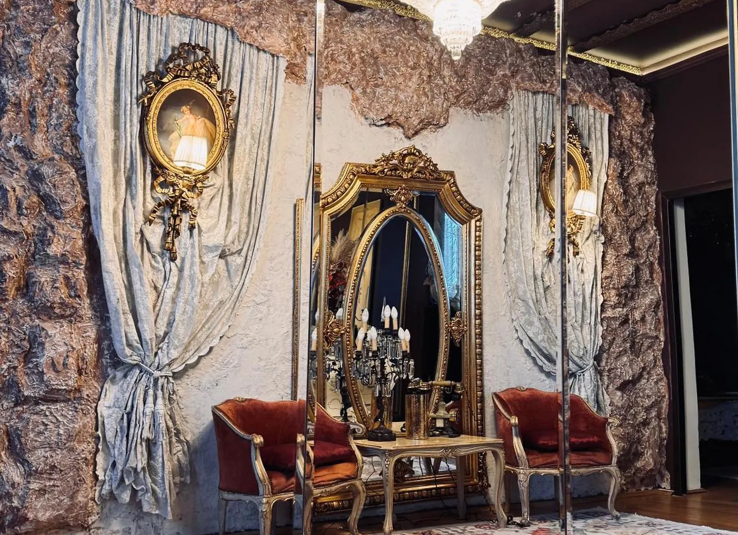 Conacul Coroanei Luxury Boutique Hotel Βουκουρέστι