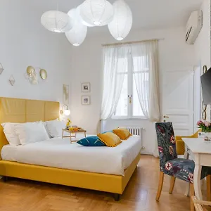 Maison Vantaggio 3*, רומא איטליה