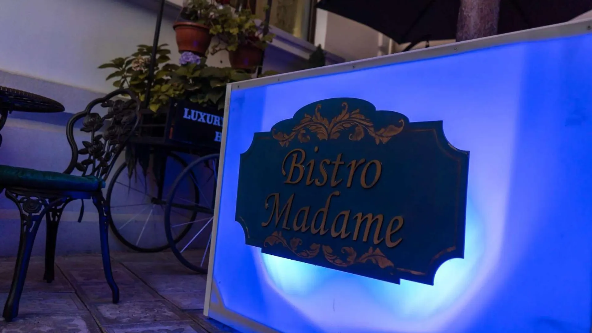 *****  Conacul Coroanei Luxury Boutique Hotel Bucharest Romania