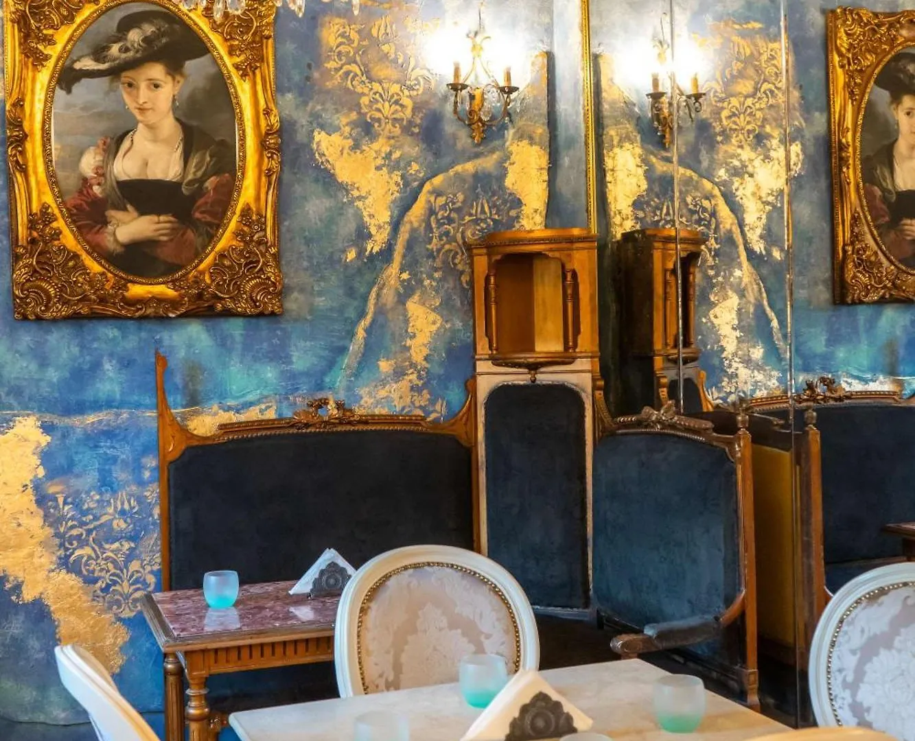 Conacul Coroanei Luxury Boutique Hotel Bucharest 5*,