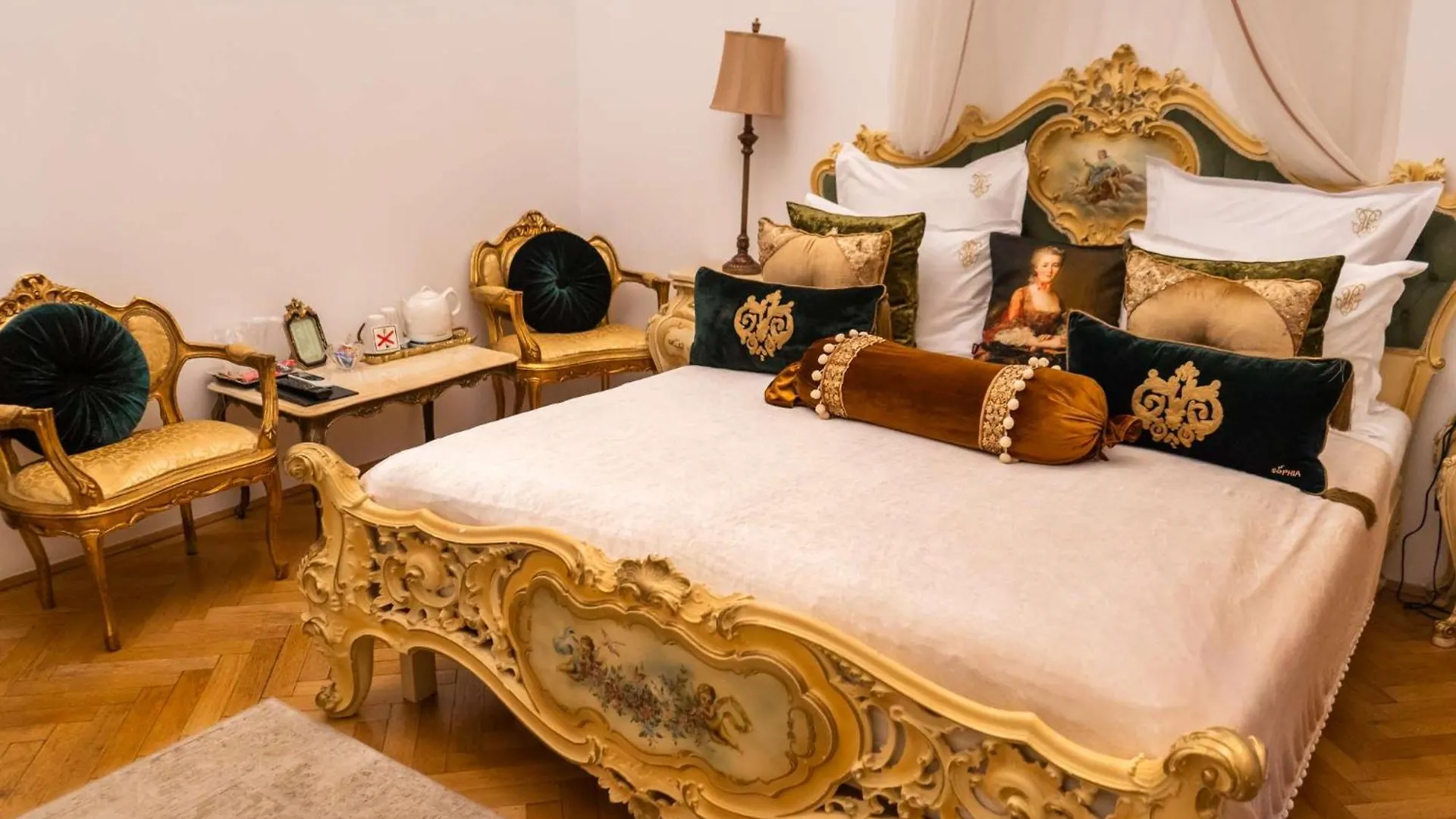 Conacul Coroanei Luxury Boutique Hotel Bucharest Romania