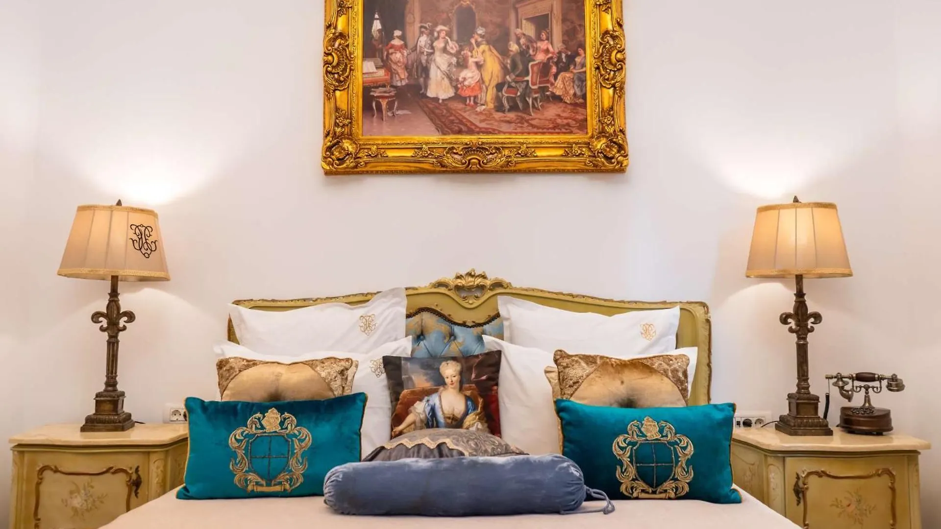 Conacul Coroanei Luxury Boutique Hotel Bukareszt