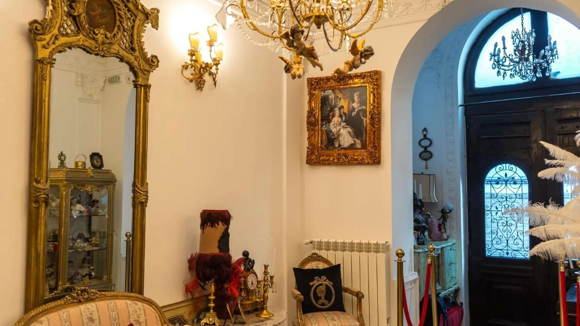 Conacul Coroanei Luxury Boutique Hotel Boekarest