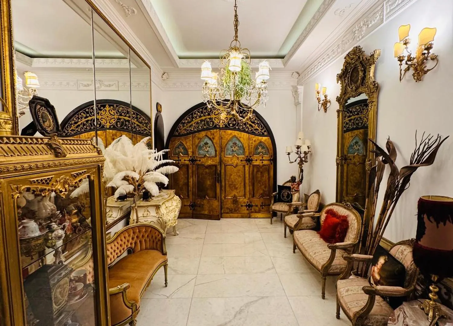 Conacul Coroanei Luxury Boutique Hotel Bukarest